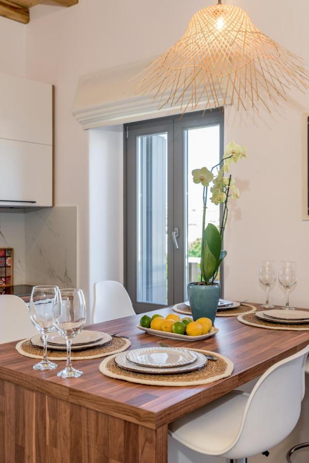 Esperanza Apartments Adamantas  Екстериор снимка